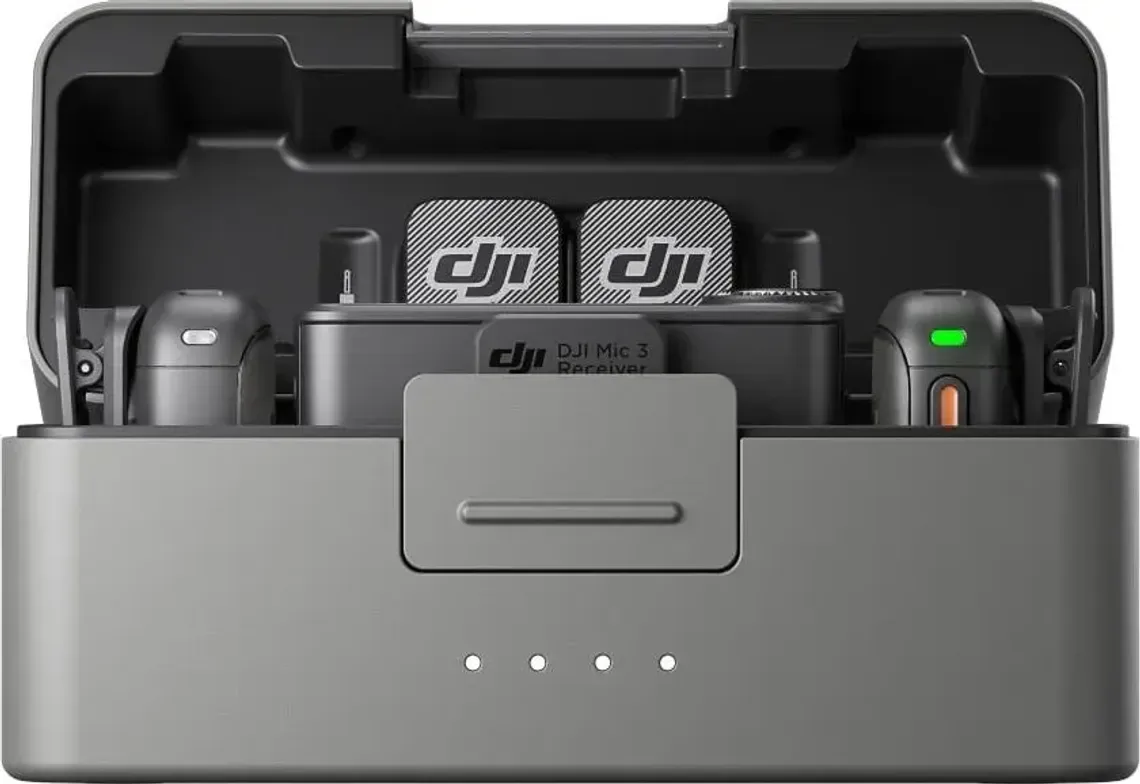 Беспроводной микрофон DJI Mic 3 (2 TX + 1 RX + Charging Case), black