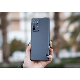 Xiaomi 12 Pro: Флагман, который задает новые стандарты