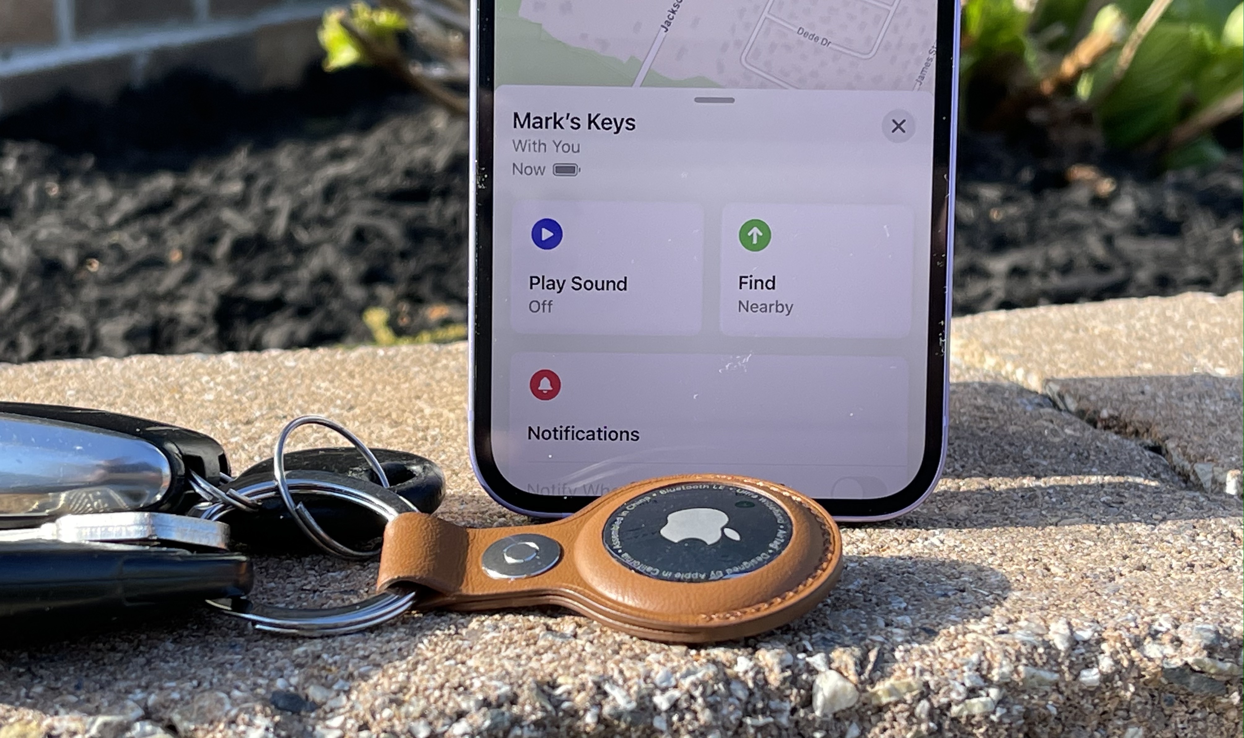 Apple AirTag: Магия Отслеживания Ваших Вещей